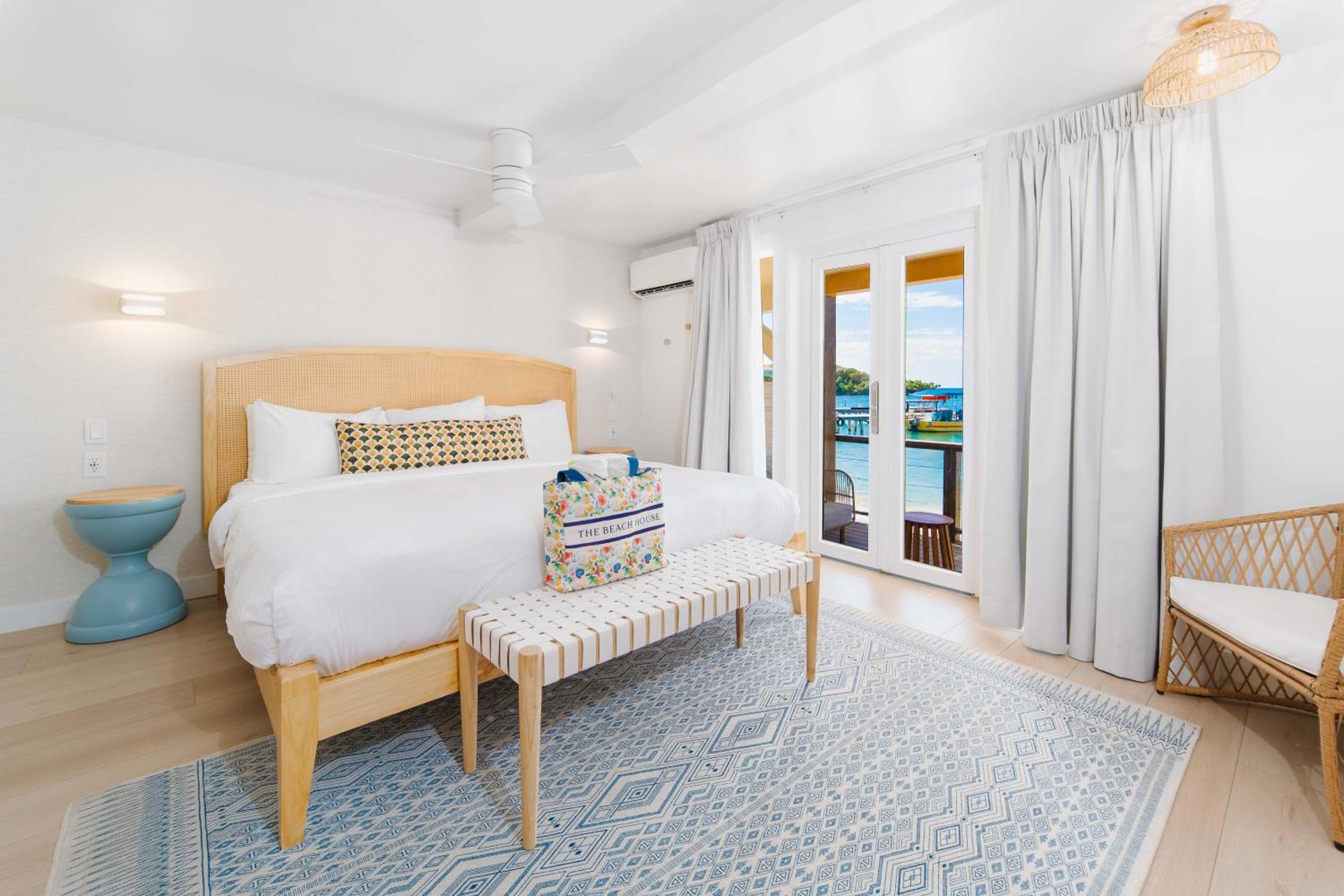 The Beach House Boutique Hotel West End Exterior photo